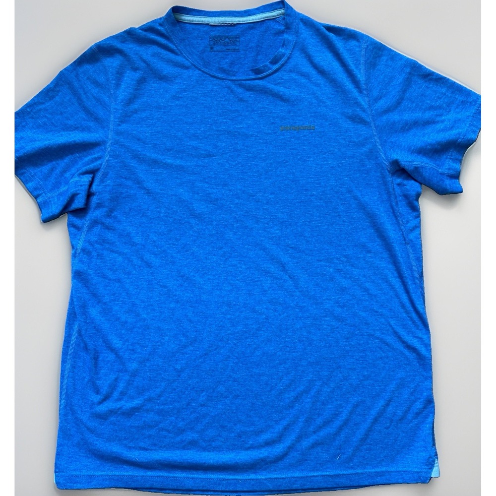 Patagonia T-Shirt Mens Size Medium Blue Short Sleeve Reflective Logo